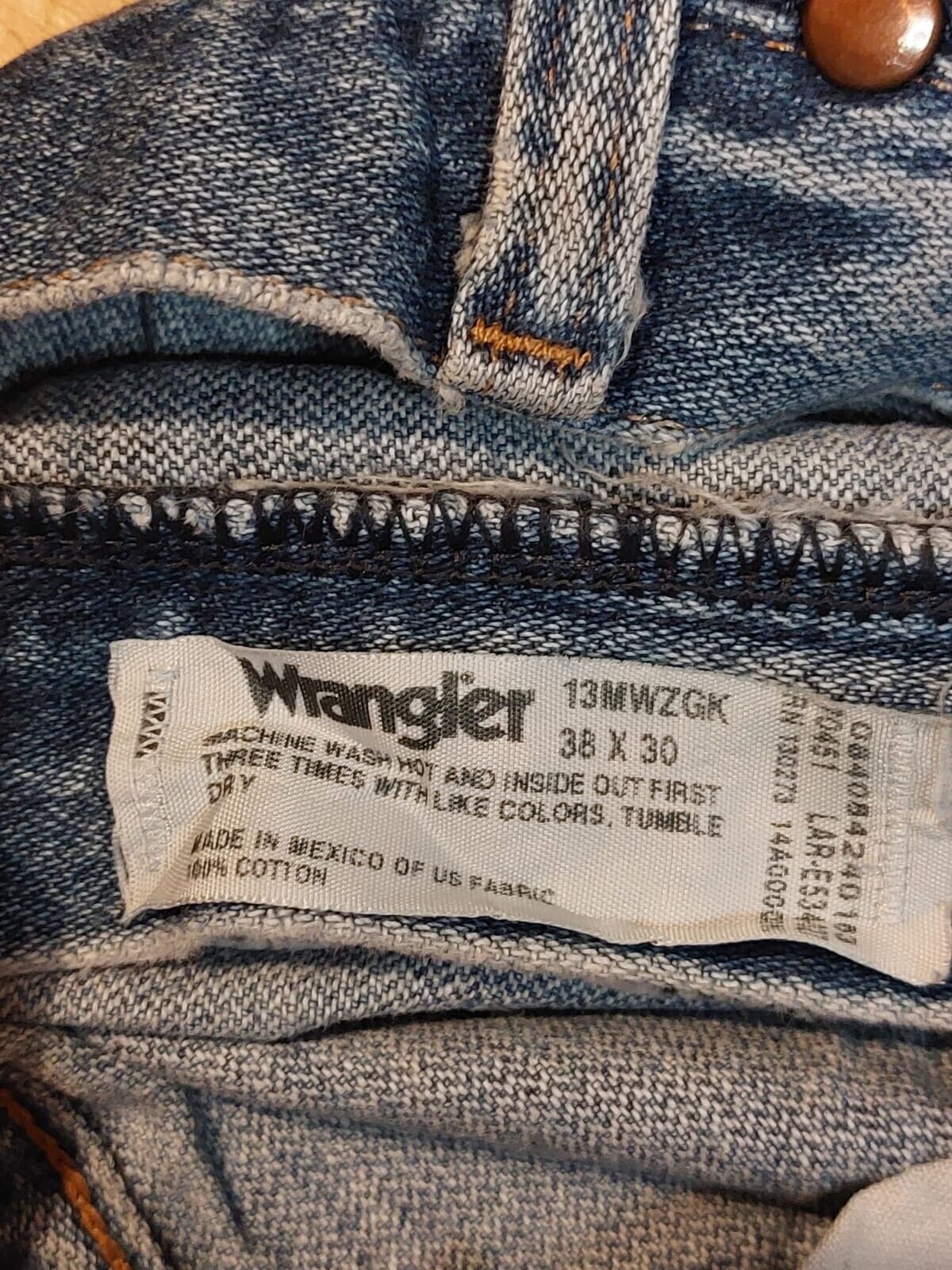 Vintage Wrangler W38 L30 Straight Fit Mid Blue Denim Jeans 90s retro