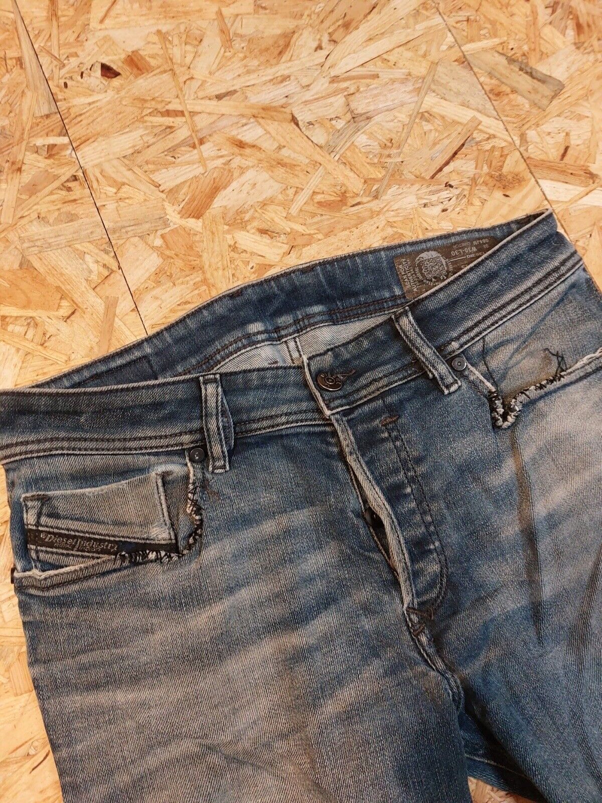 Vintage Diesel SLEENKER | W30 L30 Mid Blue denim Jeans Straight 90s retro