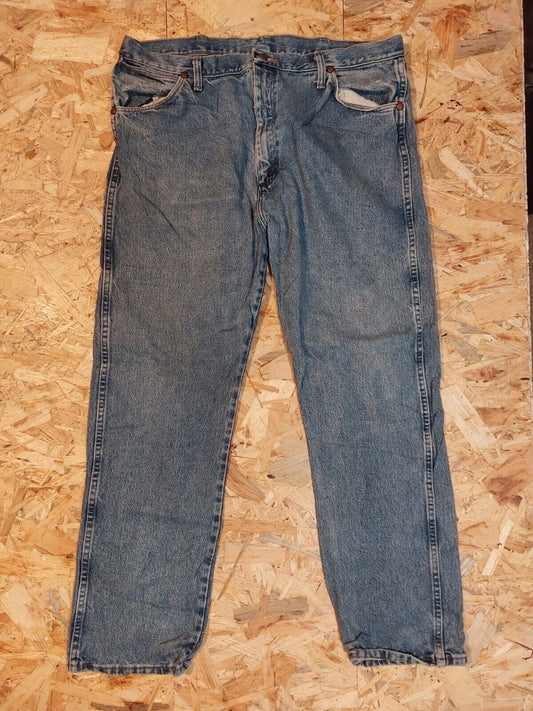 Vintage Wrangler W38 L30 Straight Fit Mid Blue Denim Jeans 90s retro