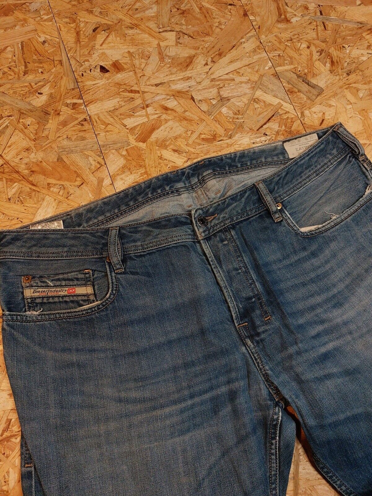 Diesel ZATINY W38 L34 Mid Blue 008XR denim Jeans Straight Leg 90s Vintage retro - WhiteHorse Vintage