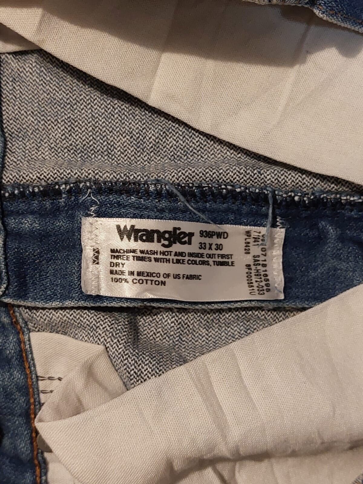 Vintage Wrangler W33 L30 Straight Mid Blue Jeans 90s Retro Cotton