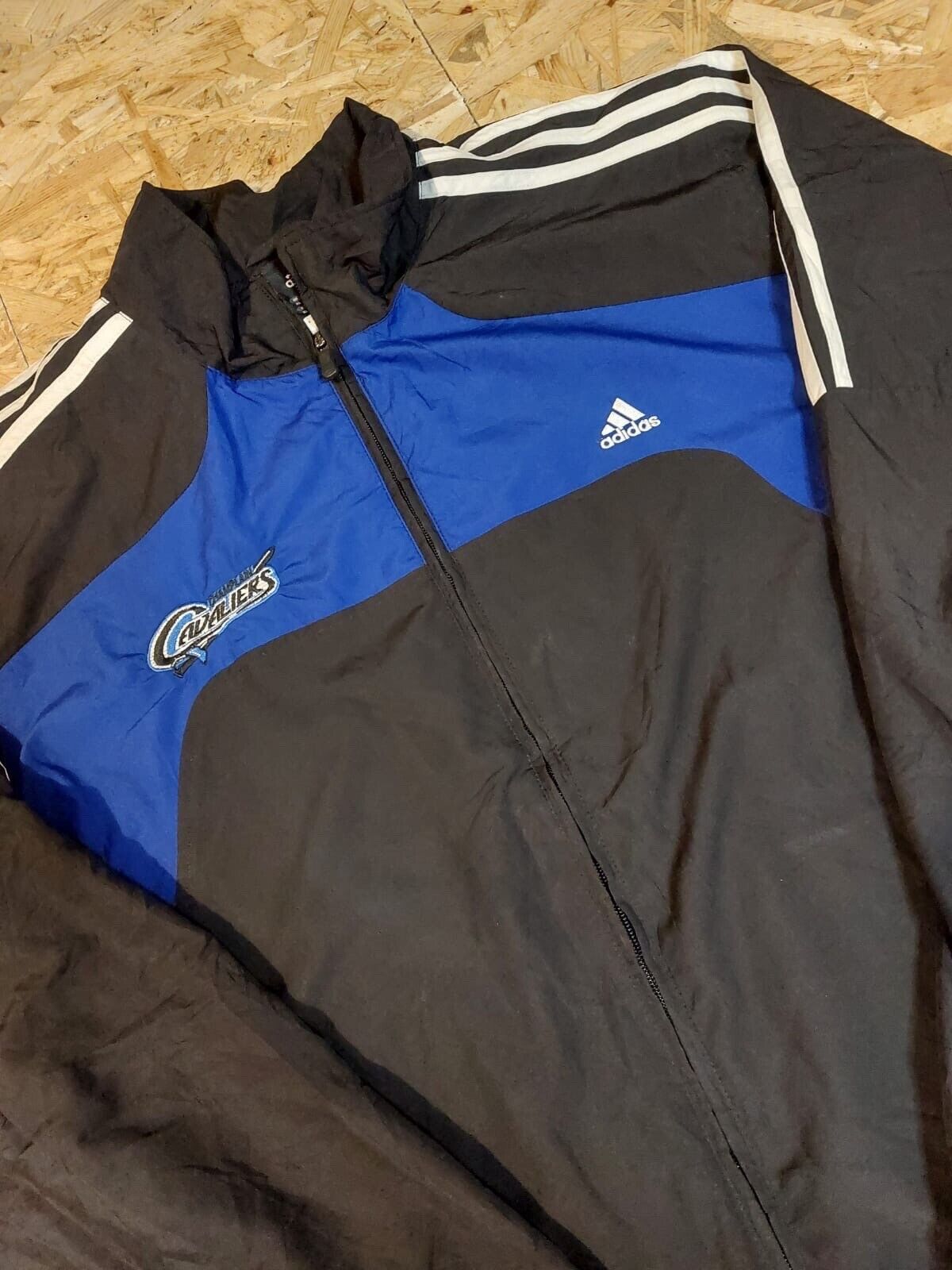 Vintage Adidas Sz XL Black Windbreaker Tracksuit Jacket CLEAVELAND CAVALIERS 03’ - WhiteHorse Vintage